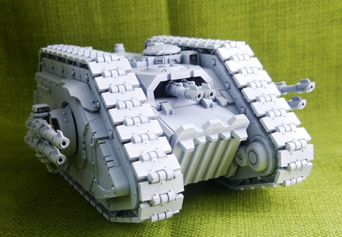 Space marines land raider - marines,