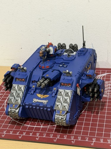 Warhammer 40k space marine - space,